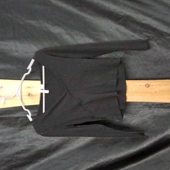 Black crop top size women's extra large. - Picture 1 of 6